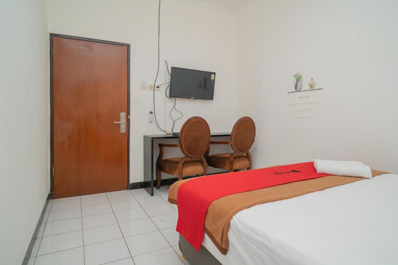 Reddoorz @ Klaten City Hotell Eksteriør bilde