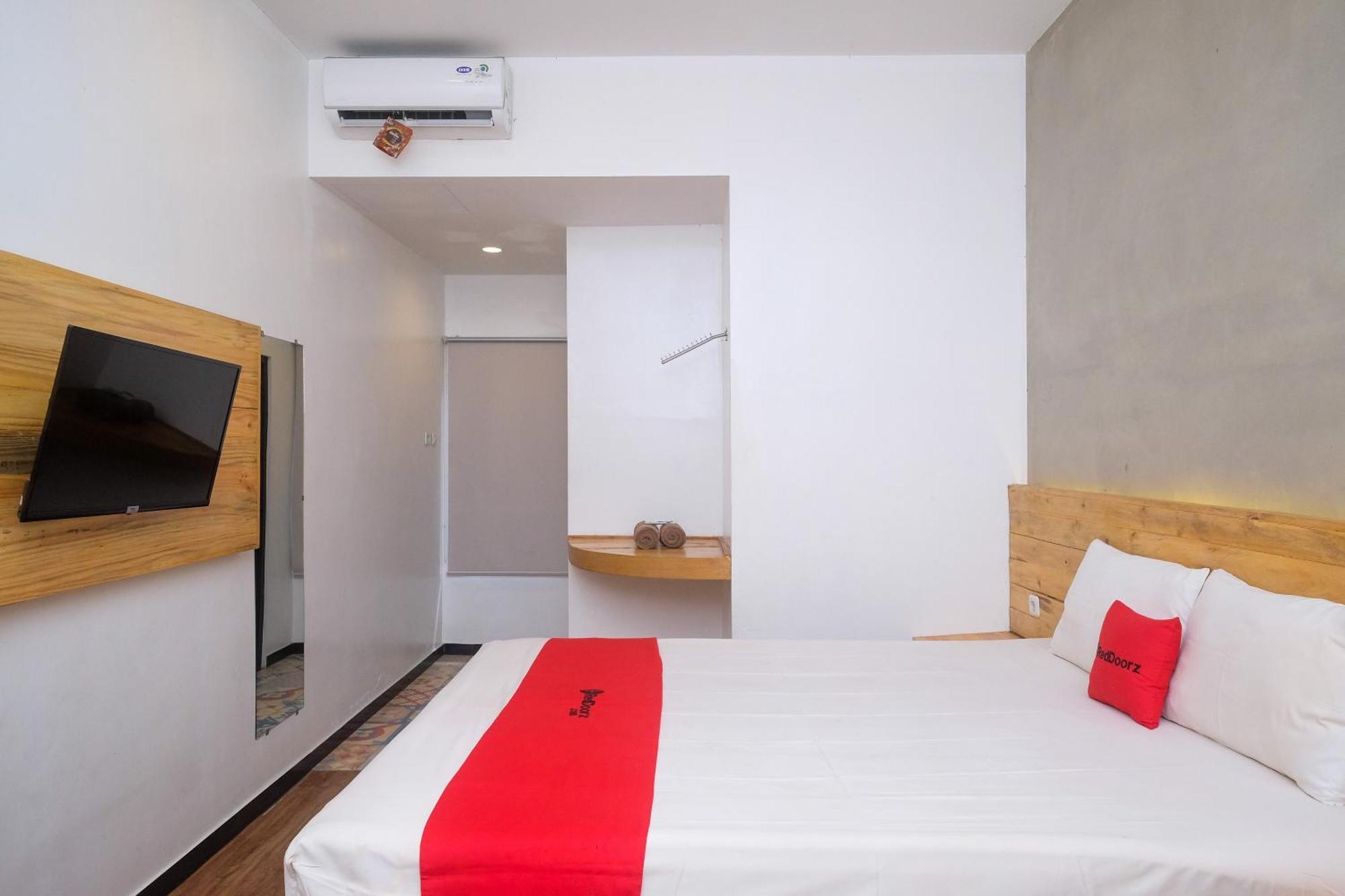 Reddoorz @ Klaten City Hotell Eksteriør bilde